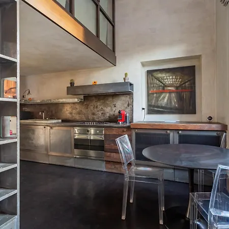Iconic Apartment With Unique Colosseum View Rome Exterior photo