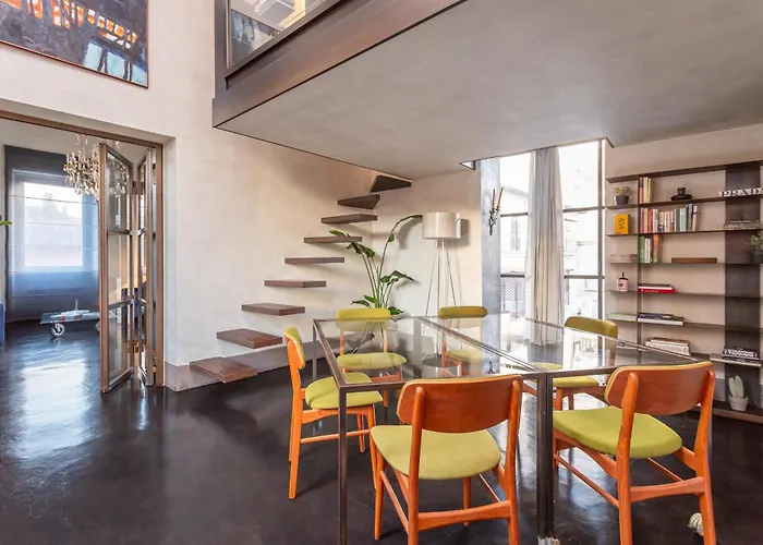 Iconic Apartment With Unique Colosseum View