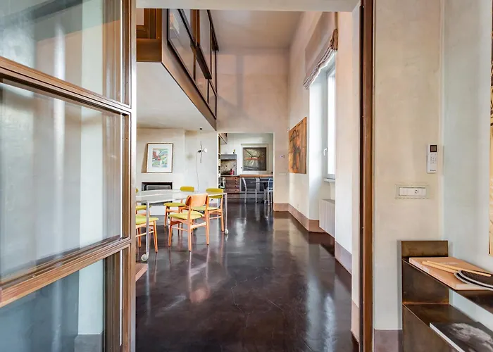 Iconic Apartment With Unique Colosseum View